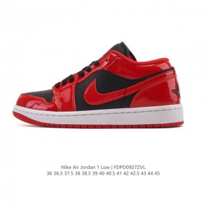 耐克 乔丹Air Jordan 1 Low Aj1 乔1 乔丹1代Aj1 低帮复古文化休闲运动篮球鞋。该鞋款从 1985 年元年款汲取设计灵感，焕新演绎简约经典
