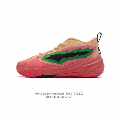 彪马库兹马 Puma Clyde Hardwood 复古低帮缓震透气实战篮球鞋男士运动鞋。这双鞋很大的特征就是后半部分的皮质鞋面，皮质鞋面对脚的包覆真的有那种老