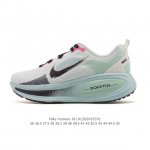 公司级 耐克 Nike Vomero 18 厚底增高老爹运动跑步鞋。全新 Vomero 提供比以往更多的緩衝效能以及該系列有史以來最高的鞋底高度，結合 Nike