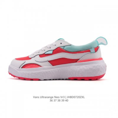 万斯 Vans 简约女士休闲鞋Ultrarange Neo Vr3 经典复古运动板鞋 环保科技跑鞋。身为极限运动品牌的 Vans，不仅仅是将目光局限在滑板、滑雪