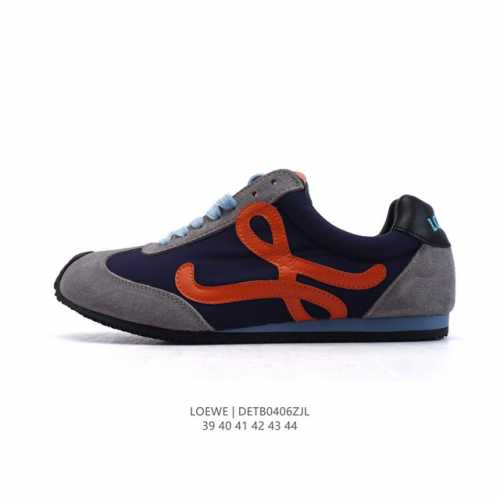 公司级 Loewe 罗意威 Ballet Runner 皮革 简约圆头 系带 低帮 运动休闲鞋这双鞋是Loewe新发布的Ballet Runner 2.0，被誉