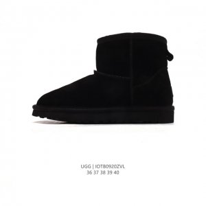 Ugg 中帮靴子 雪地靴 俏皮可爱的百变造型， 美国轻奢品牌ugg 平底系列冬季羊毛一体雪地休闲保暖毛毛家居包头棉鞋。官方同步包装 检验标 材料采用原厂防污防水