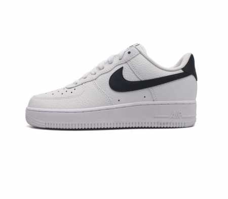 耐克 Nike Air Force 1 07 空军一号 Af 1 低帮厚底增高百搭休闲运动板鞋 柔软 弹性十足的缓震性能和出色的中底设计 横跨复古与现代的外型结 - 点击图像关闭