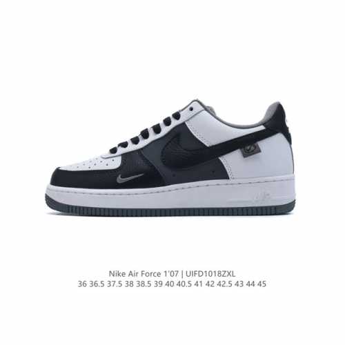 耐克 Nike Air Force 1 '07 Low 空军一号 af1含气垫 低帮百搭厚底增高休闲运动板鞋。柔软、弹性十足的缓震性能和出色的中底设计，横跨复古