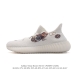 公司级 Adidas 阿迪达斯 Yeezy Boost 350 V2 椰子 巴斯夫 休闲透气缓震舒适 百搭轻便中底慢跑鞋 椰子鞋经典运动鞋中性跑鞋，是adida