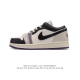 真标 耐克 乔丹air Jordan 1 Low Aj1 乔1 乔丹1代aj1 低帮复古文化休闲运动篮球鞋。从1985 年面世的元年款汲取设计灵感，采用简洁大方