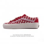 万斯 Vans Og Oid Skool百搭休闲低帮运动滑板鞋 。其实Style 36就是现在风靡潮流的Vans鞋款Old Skool的Og版本。历经岁月洗礼的