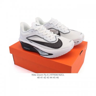 公司级 Nike耐克Zoom Fly 6 马拉松碳板米黑跑步鞋男款运动鞋Fn8455-001春新款Zoom Fly 6 Prm缓震轻便跑步鞋。这款鞋在继承了 N
