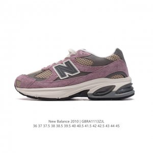 公司级 新百伦 New Balance2010秋冬英产做旧鞋款纯色绒皮鞋 厚底增高老爹鞋。此复刻经典鞋款，加入当下大热的户外元素，以曾经篮球鞋款型式样加以打造鞋