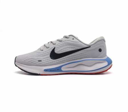Nike 耐克 Air Barrage Low运动鞋低帮休闲鞋男老爹鞋 全掌型 Nike Air缓震配置 无论是篮球场上的变向过人还是都市街头出行 皆可为你带来 - 点击图像关闭