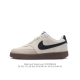 耐克nike Court Vision Low 校园风低帮复古篮球板鞋男女运动鞋，延续80年代复古篮球鞋，添加学院风细节。皮革鞋面，利落风格，重现复古篮球风范。