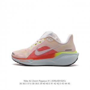 颠覆式升级！Nike 飞马新鞋 触感柔软，质感升级！随着“耐克 蓝图 系列”在巴黎的盛大发布，全新一代 登月41代 Nike Pegasus 41也正式登场啦！