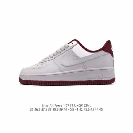 耐克 Nike Air Force 1 '07 Low 空军一号含气垫 低帮百搭厚底增高休闲运动板鞋。柔软、弹性十足的缓震性能和出色的中底设计，横跨复古与现代的 - 点击图像关闭