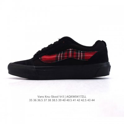 万斯 Vans Knu-Skool Vr3 Lx 面包鞋皮革拼接鞋面。坎普尔 茱利安系列低帮复古硫化休闲运动板鞋“肥胖版大Logo”要说整个年最为热门的鞋型之一