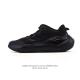 新品 阿迪达斯的中性 轻运动 Climawarm Cruiser Shoes跑步运动鞋，是采用Climawarm保暖技术的实用型跑步鞋，Climawarm Cr
