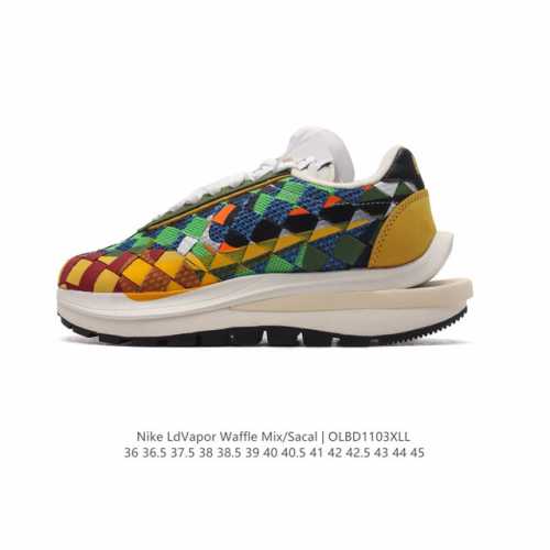 公司级 耐克 sacaixNikeAir WaffleWoven合作鞋款 男女运动鞋，勒布朗上脚！sacai x Nike 新联名终于看清了！一双十分花哨的运动