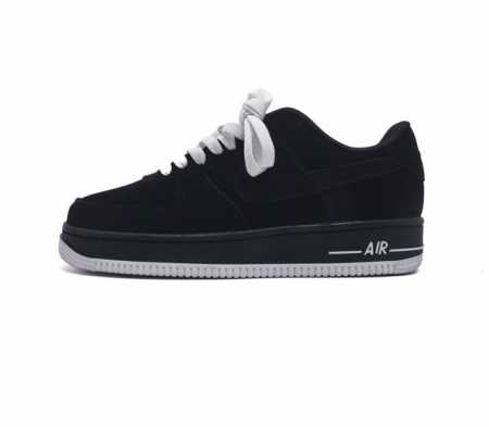 耐克 空军一号 Af1 低帮休闲板鞋 Ambush X Nk Air Force 7 Low Sp 空军一号联名标志性的swoosh延伸至鞋跟之外 鞋舌和鞋垫上 - 点击图像关闭