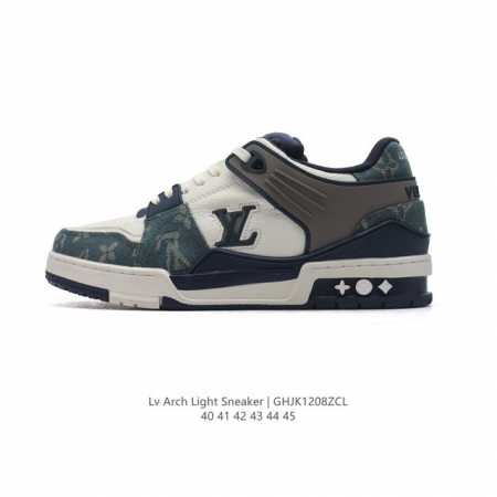 路易威登 Louis Vuitton Lv路易威登板鞋 时尚运动鞋 潮厚底增高鞋 。舒适防滑底和百搭性霸屏整个时尚娱乐圈，细节调整完美主义！采用柔软皮革鞋面，独 - 点击图像关闭