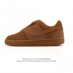 耐克 Nike Court Vision Lo校园风低帮复古篮球板鞋男女运动鞋。延续80年代复古篮球鞋，添加学院风细节。皮革组合鞋面，利落风格，重现复古篮球风范