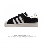 阿迪达斯 ADIDAS SUPERSTAR 三叶草经典贝壳头系列 新款休闲板鞋潮流男女士运动鞋 。鞋面柔软皮革材质 标志性的贝壳鞋头，锯齿三条纹，简约的线条。就