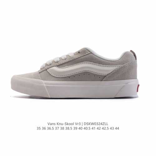 130 万斯 Vans Knu-Skool Vr3 Lx 面包鞋皮革拼接鞋面。坎普尔·茱利安系列低帮复古硫化休闲运动板鞋“肥胖版大Logo”要说整个2023年最