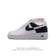 公司级 耐克 Nike Air Force 1 '07 Low 空军一号含气垫 低帮百搭厚底增高休闲运动板鞋。柔软、弹性十足的缓震性能和出色的中底设计，横跨复古