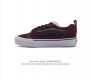万斯 Vans Knu-Skool Vr3 Lx 面包鞋。坎普尔 茱利安系列低帮复古硫化休闲运动板鞋“肥胖版大logo”要说整个2023年最为热门的鞋型之一，