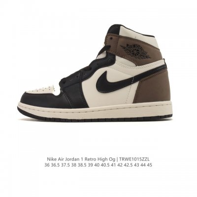 耐克 男女款运动板鞋 Nike Air Jordan 1 Retro High Og 乔丹一代Aj1 乔1 Aj1 篮球鞋复刻运动鞋。皮面高帮板鞋的设计灵感源自