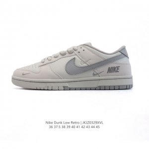 公司级 耐克 Nike Dunk Low Retro 运动鞋复古板鞋2025年新款，作为 80 年代经典篮球鞋款，起初专为硬木球场打造，后来成为席卷街头的时尚标