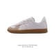 Adidas 阿迪达斯 Bw Army 训练鞋 时尚潮运动板鞋 German Trainer 也就是大家熟悉的德训鞋款，尽管早期由 Adidas 在斯洛伐克的工