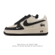 耐克 Nike Air Force 1 '07 Low 空军一号含气垫 低帮 小白鞋 百搭厚底增高休闲运动板鞋。柔软、弹性十足的缓震性能和出色的中底设计，横跨复