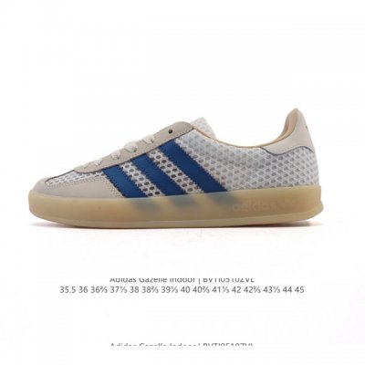 公司级 阿迪达斯 Adidas Originals Gazelle Indoor复古三叶草防滑透明橡胶板鞋经典运动鞋。这款经典鞋,忠于原版设计,缀撞色三条纹和鞋