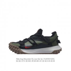 耐克 Nike Acg Mountain Fly Low Gtx Se 男女子运动鞋户外登山徒步鞋。采用匠心设计，打造耐穿迅疾风格，让你在沙漠、峡谷和深山中探险