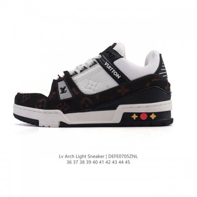 公司级 路易威登 Louis Vuitton Lv路易威登板鞋 时尚运动鞋潮厚底增高男女鞋。舒适防滑底和百搭性霸屏整个时尚娱乐圈，细节调整完美主义！采用柔软皮革