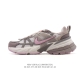 Nike 耐克 V2K Run 减震防滑 复古低帮运动跑步鞋 超火复古跑鞋，采用太空革组合呼吸网眼布鞋面材质，搭载正确4层组合底模，嵌入Tpu加固稳定模块,双层