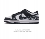 耐克nike Dunk Low 滑板鞋 Sb系列经典百搭休闲运动板鞋 加厚鞋舌的填充 使舒适性大大提升 同时也更方便穿脱中底部分则加入了脚感柔软舒适zoomai