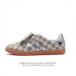阿迪达斯 Adidas Samba新款 德训鞋 时尚休闲运动板鞋- Wales Bonner 的 Adidas Samba “Studded”亮相，Adidas