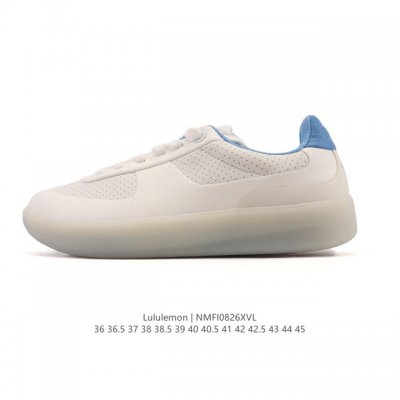 公司级 Lululemon Cityverse 露露乐蒙 板鞋 小白鞋，Lulu家的第一双男女同款板鞋，做的真心不错，颜值挺高的，上脚很轻盈，脚感还算舒适，整体