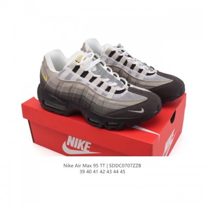 Nike 耐克 Air Max 95 潮流百搭 气垫缓震慢跑鞋 休闲防滑运动鞋！Nike耐克跑步鞋经典透气舒适运动鞋休闲鞋。为了迎接今年的世界地球日，Nike