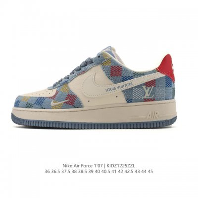 耐克 Nike Air Force 1 '07 Low 空军一号含气垫 低帮 小白鞋 百搭厚底增高休闲运动板鞋。柔软、弹性十足的缓震性能和出色的中底设计，横跨复
