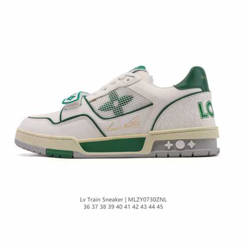 公司级 路易威登 Louis Vuitton Lv路易威登板鞋 时尚运动鞋潮厚底增高男女鞋。舒适防滑底和百搭性霸屏整个时尚娱乐圈，细节调整完美主义！采用柔软皮革