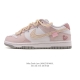 公司级 耐克 Nike Dunk Low Retro 运动鞋复古板鞋 解构绑带 双鞋带女鞋，作为 80 年代经典篮球鞋款，起初专为硬木球场打造，后来成为席卷街头