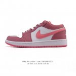 耐克 乔丹Air Jordan 1 Low Aj1 乔1 乔丹1代Aj1 低帮复古文化休闲运动篮球鞋。从1985 年面世的元年款汲取设计灵感，采用简洁大方的经典