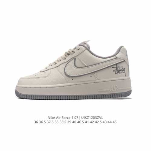 耐克 Nike Air Force 1 '07 Low 空军一号含气垫 小白鞋 低帮百搭厚底增高休闲运动板鞋。柔软、弹性十足的缓震性能和出色的中底设计，横跨复古