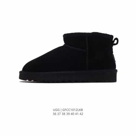 Ugg 中帮靴子 雪地靴 俏皮可爱的百变造型， 美国轻奢品牌ugg 平底系列冬季羊毛一体雪地休闲保暖毛毛家居包头棉鞋。官方同步包装 检验标 材料采用原厂防污防水 - 点击图像关闭