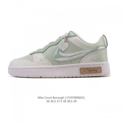 公司级 耐克 Nike 女子运动鞋 Court Borough Low 小空军低帮板鞋。1.其皮革材质的鞋面结合网眼鞋舌，在出众外观与质感的同时提供稳固支撑，并