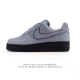 耐克 Nike Air Force 1 '07 Low 空军一号含气垫 小白鞋 低帮百搭厚底增高休闲运动板鞋。柔软、弹性十足的缓震性能和出色的中底设计，横跨复古