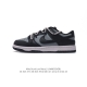 耐克 Nike Dunk Low Retro 运动鞋复古解构绑带板鞋 双鞋带。作为 80 年代经典篮球鞋款，起初专为硬木球场打造，后来成为席卷街头的时尚标杆，现