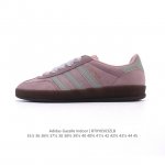 阿迪达斯 Adidas Originals Gazelle Indoor复古三叶草防滑透明橡胶板鞋经典运动鞋。这款经典鞋,忠于原版设计,缀撞色三条纹和鞋跟饰片。