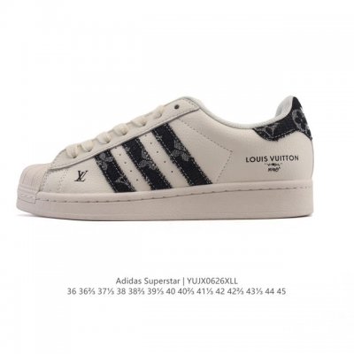 公司级 阿迪达斯 Adidas Superstar 2025年新款鞋子 蛇年新款经典贝壳头系列 新款休闲板鞋潮流男女士运动鞋 。鞋面柔软皮革拼接材质 标志性的贝